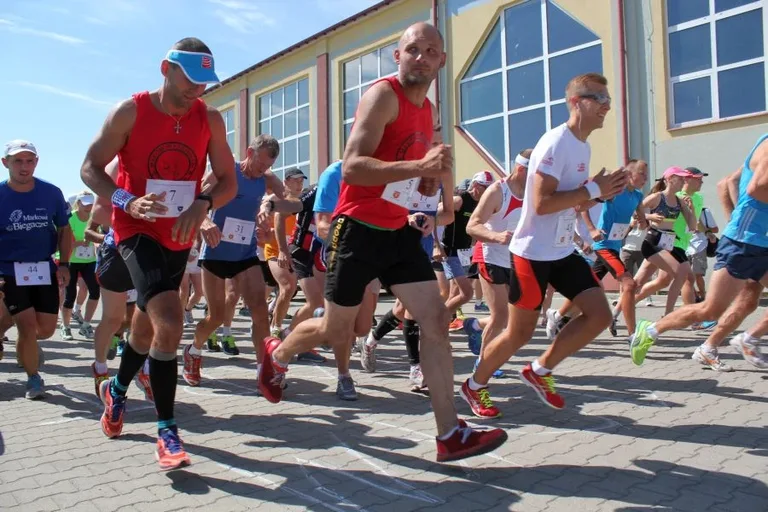 Blisko setka pobiegła w Rzekuniu (zdjęcia, wideo)
