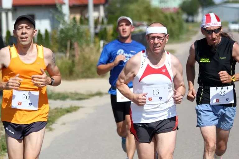 Blisko setka pobiegła w Rzekuniu (zdjęcia, wideo)