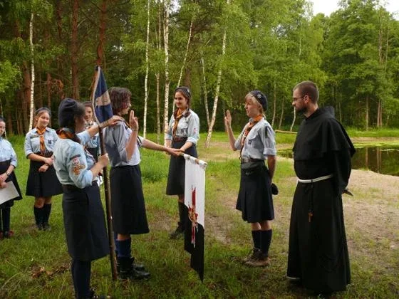 Harcerki poznawały region Puszczy Białej (zdjęcia)