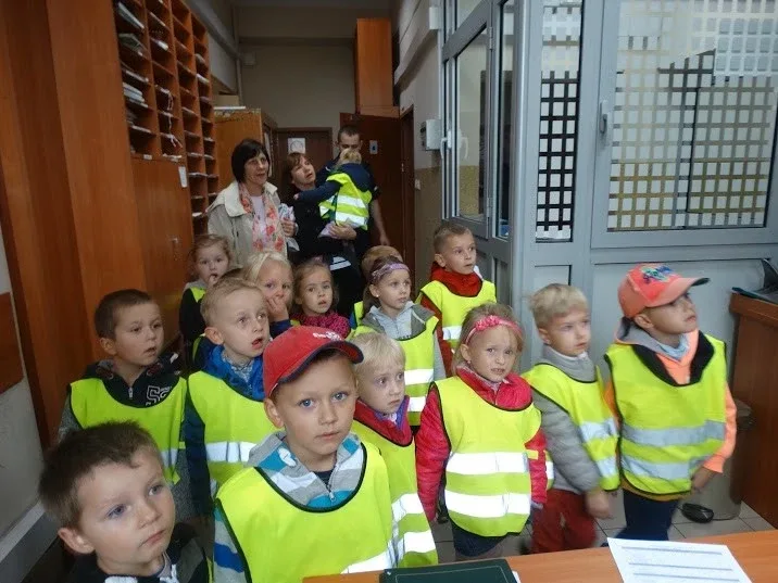 Przedszkolaki zwiedzały komendę (zdjęcia)