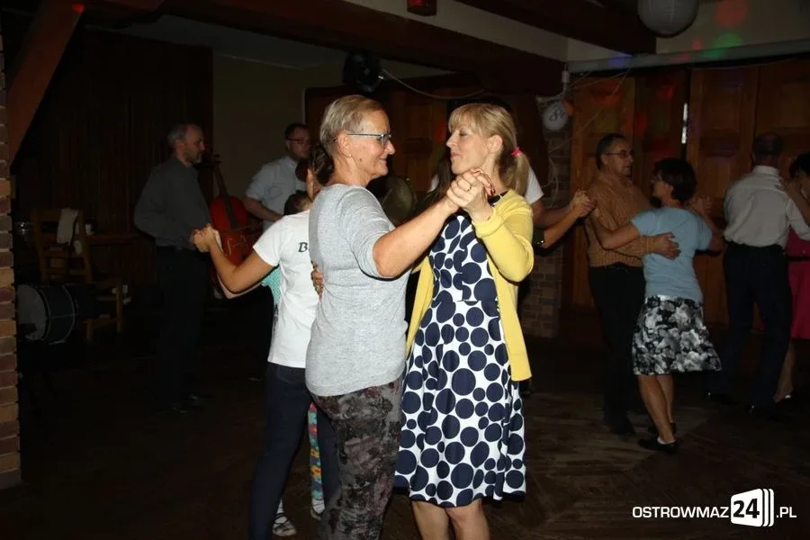 Uczyli się tańczyć mazurka (zdjęcia)