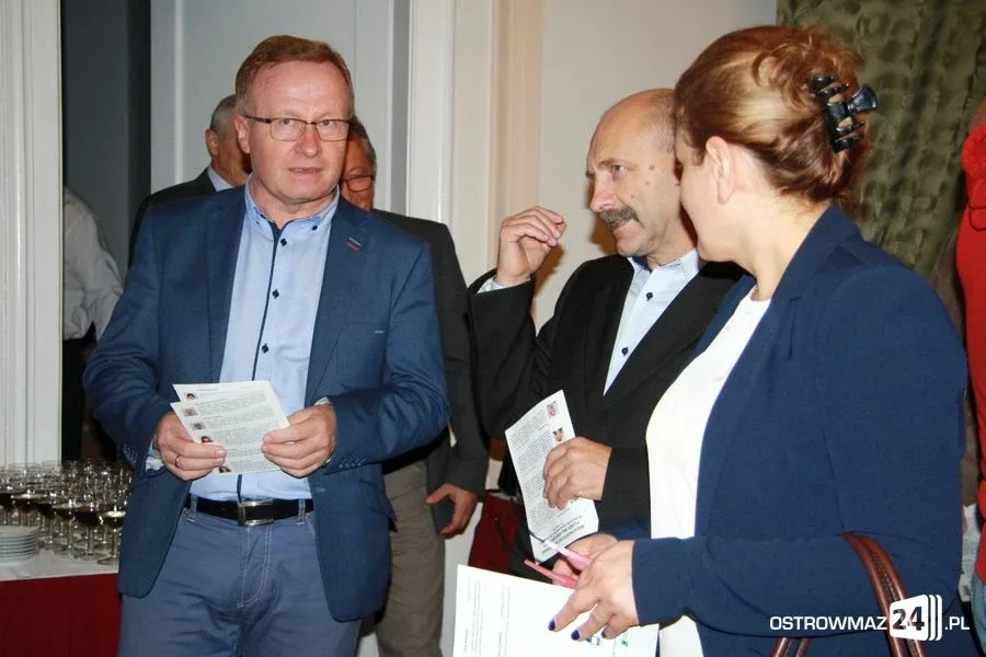 Wernisaż pleneru malarskiego (zdjęcia)