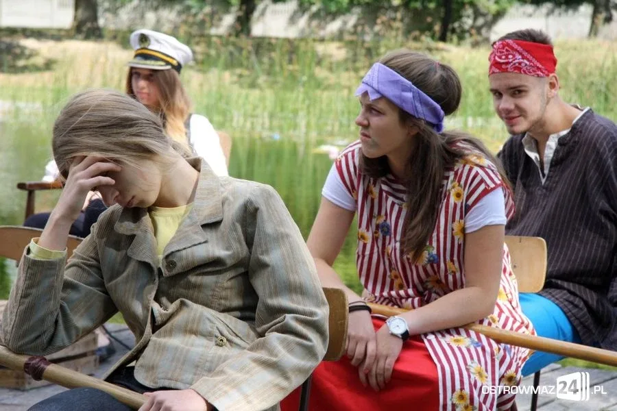Plenerowe pokazy teatralne (zdjęcia, wideo)