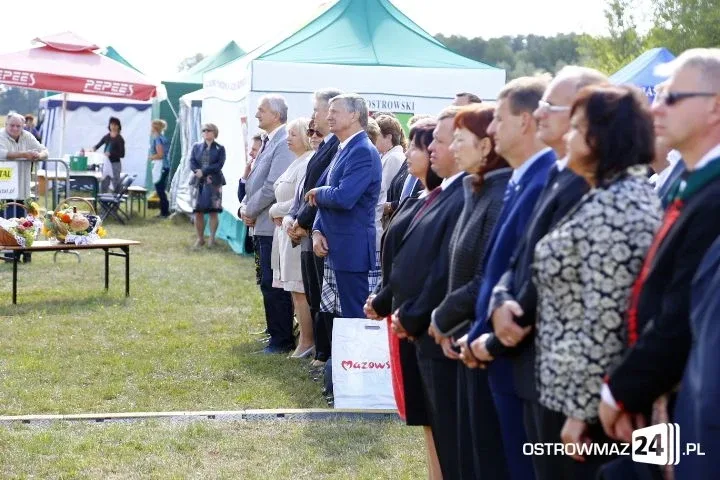 Trwają dożynki gminne w Nieskórzu (nowe zdjęcia)