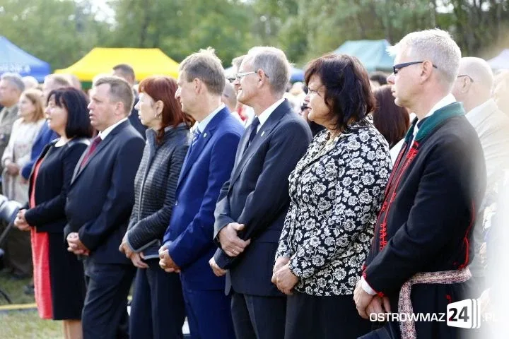 Trwają dożynki gminne w Nieskórzu (nowe zdjęcia)
