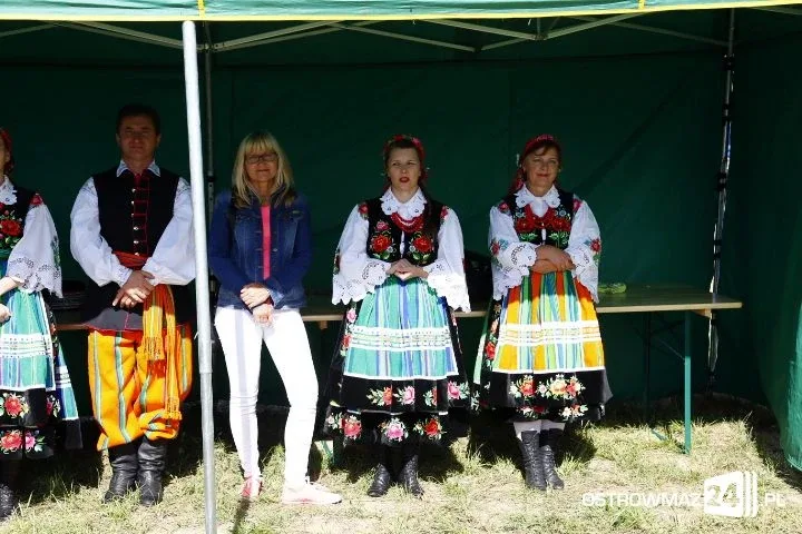 Trwają dożynki gminne w Nieskórzu (nowe zdjęcia)