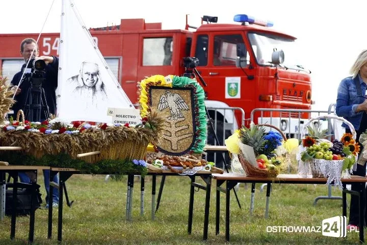 Trwają dożynki gminne w Nieskórzu (nowe zdjęcia)
