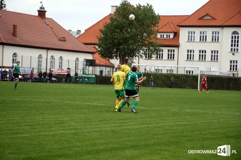Ostrovia z kompletem punktów (zdjęcia)
