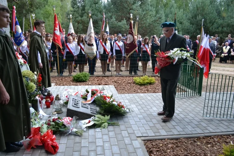 Obchody 71. rocznicy bitwy pod Pecynką (zdjęcia)