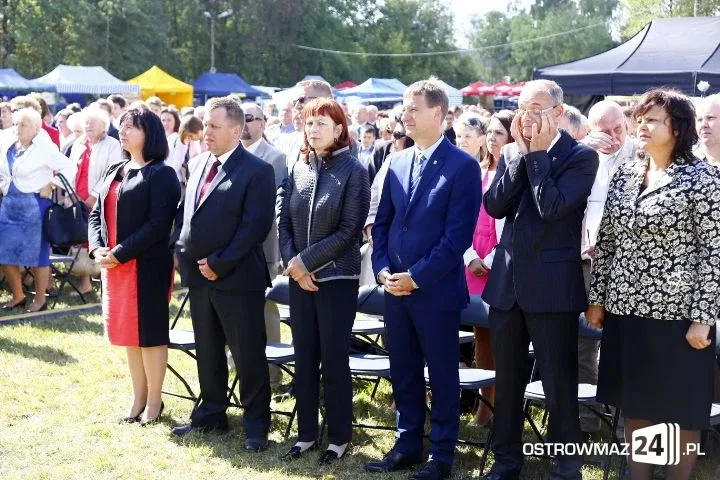 Trwają dożynki gminne w Nieskórzu (nowe zdjęcia)