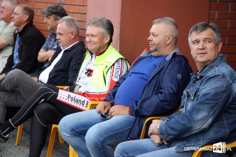 Ostrovia ograła Czarnych z Węgrowa (zdjęcia)
