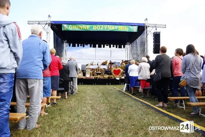 Trwają dożynki gminne w Nieskórzu (nowe zdjęcia)