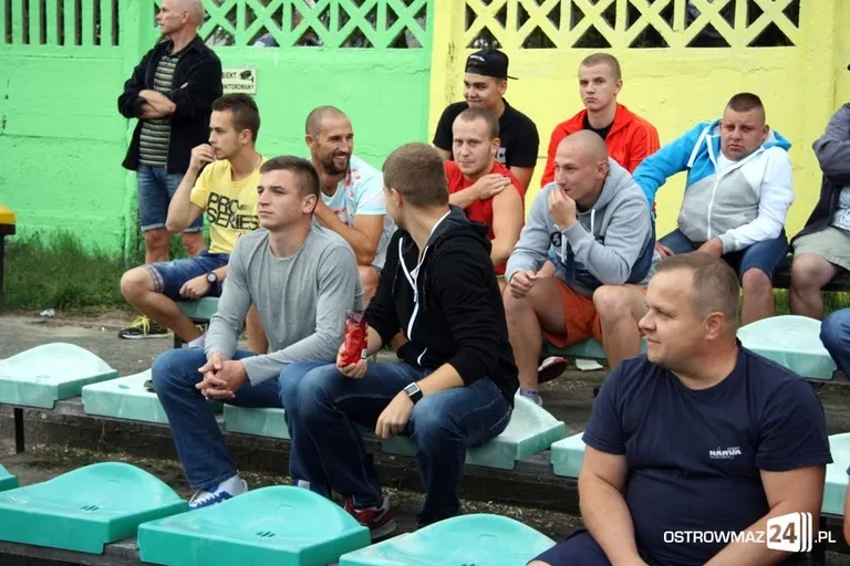 Ostrovia ograła Czarnych z Węgrowa (zdjęcia)