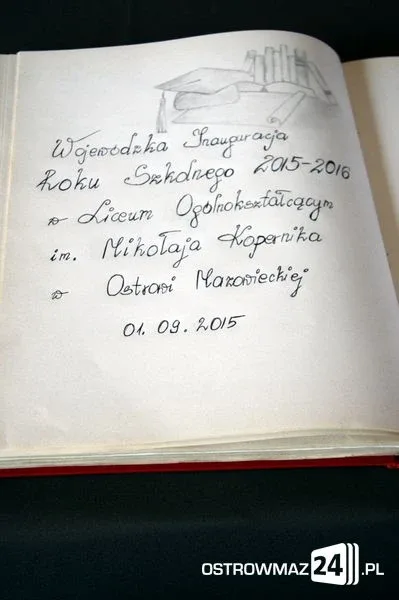 Rozpoczęcie roku szkolnego z odbiorem w tle (zdjęcia, wideo)