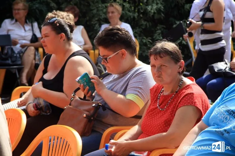 Niepełnosprawni zaśpiewali na festiwalu (zdjęcia)