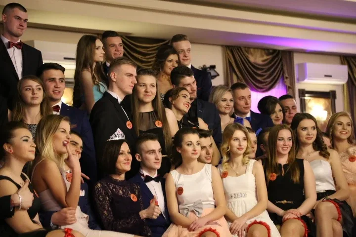 Studniówka Ekonomika - pierwsze zdjęcia