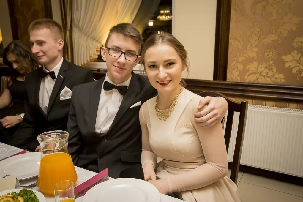 Studniówka LO im. Kopernika (zdjęcia, wideo)