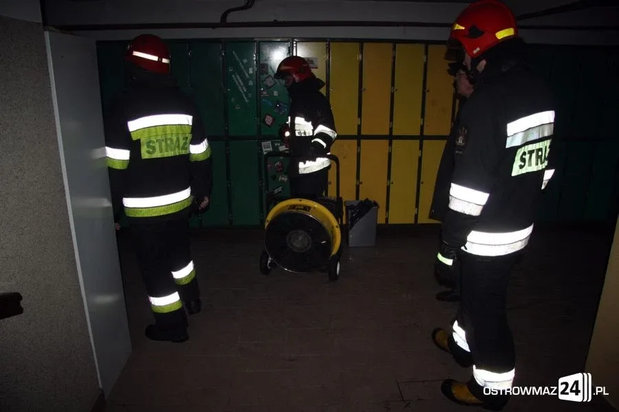 Pożar szkoły. Ponad 500 ewakuowanych (zdjęcia)