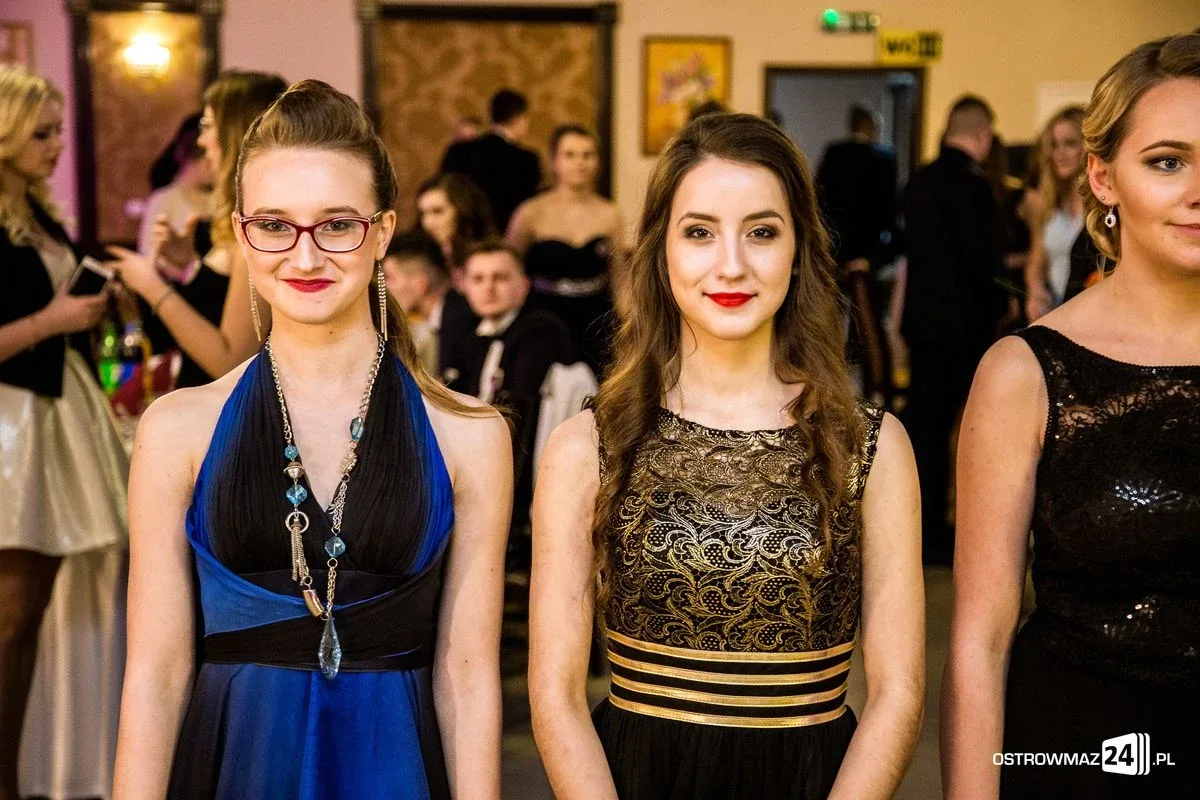 Studniówka Ekonomika 2016 - zobacz zdjęcia i wideo