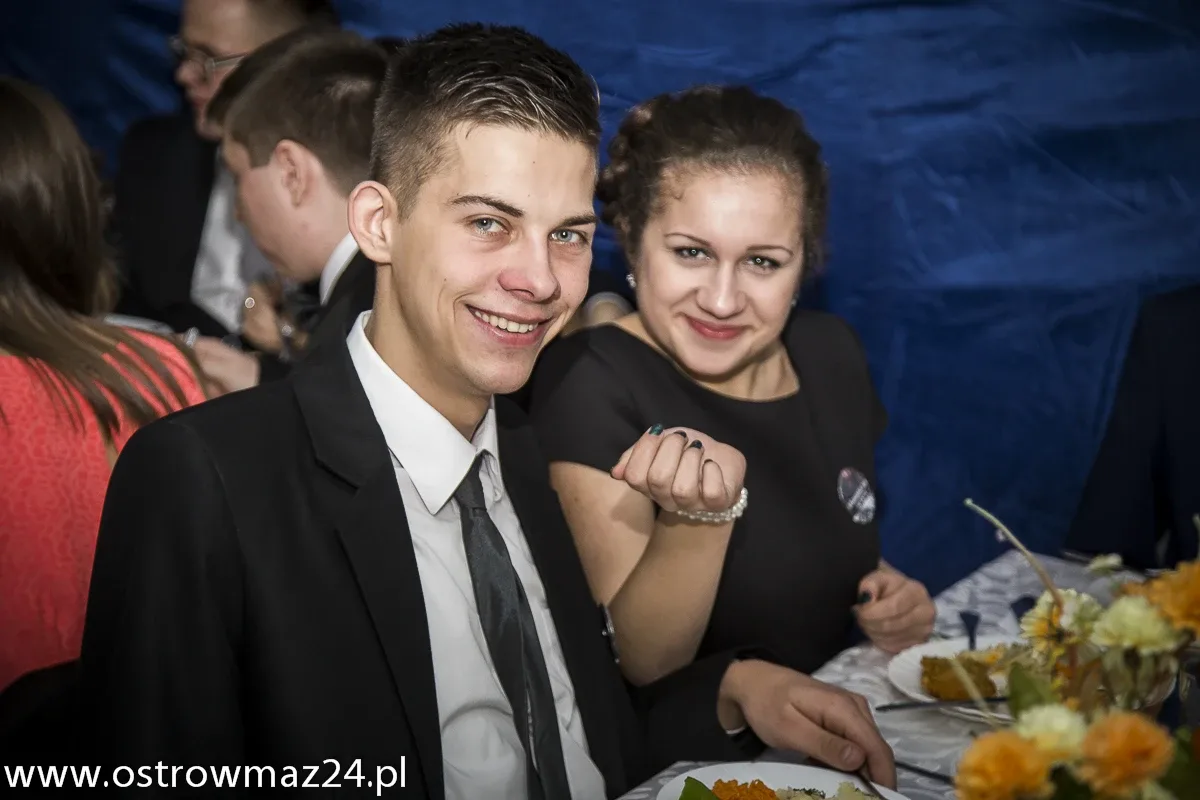 Zobacz relację ze studniówki ZS w Małkini (zdjęcia, wideo)