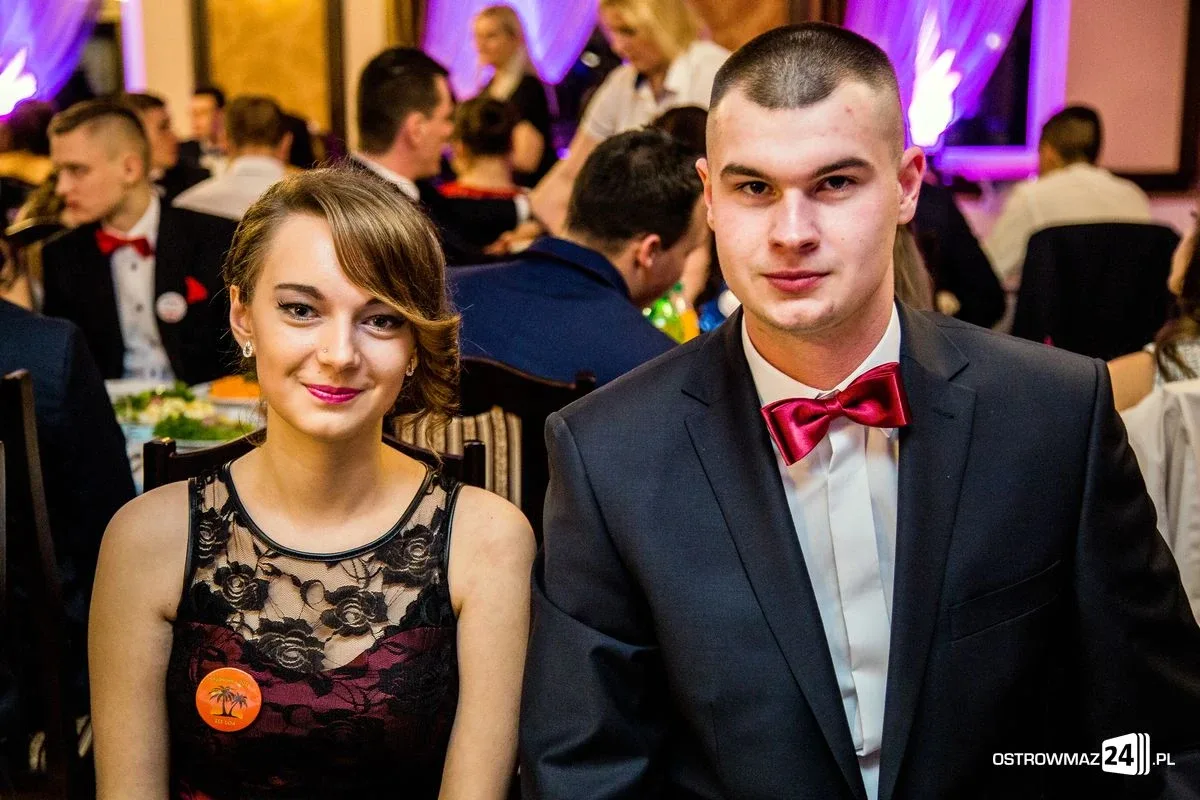 Studniówka Ekonomika 2016 - zobacz zdjęcia i wideo