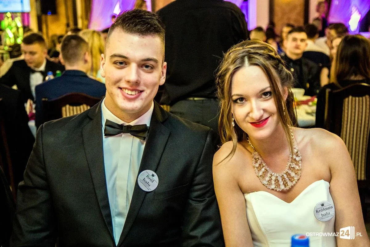 Studniówka Ekonomika 2016 - zobacz zdjęcia i wideo