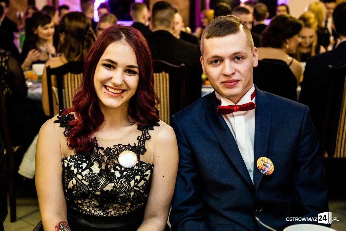 Studniówka Ekonomika 2016 - zobacz zdjęcia i wideo