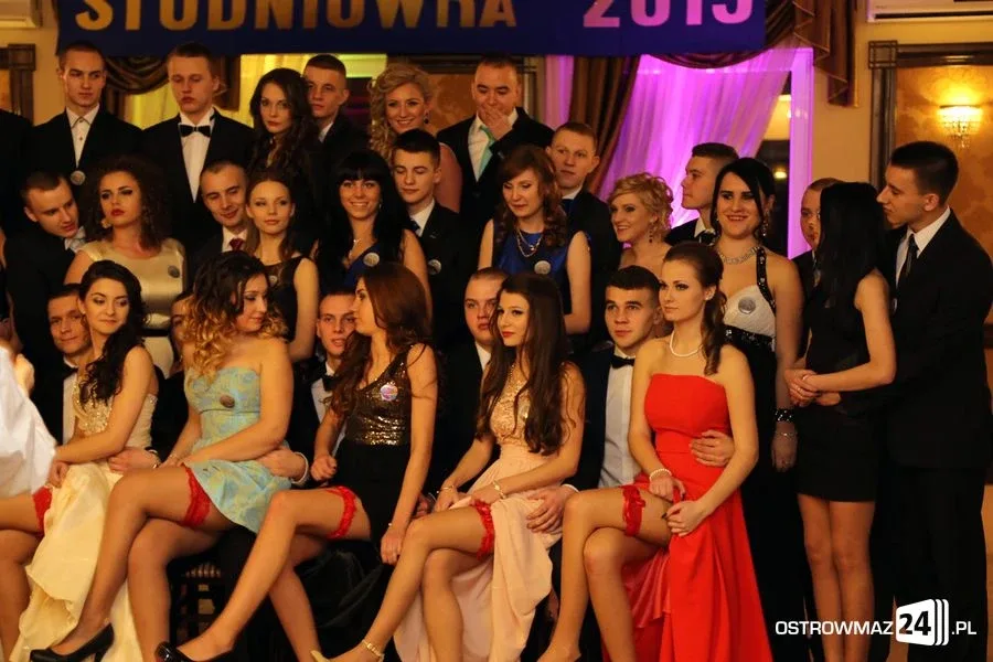 Podróż w czasie. Studniówka Ekonomika i ZS w Małkini
