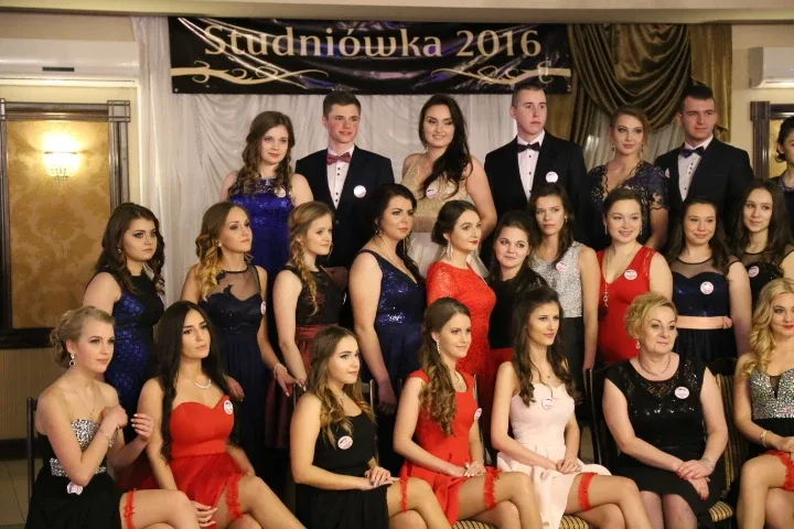 Studniówka Ekonomika - pierwsze zdjęcia