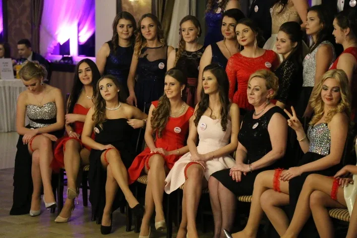 Studniówka Ekonomika - pierwsze zdjęcia