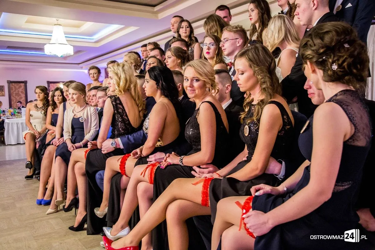 Studniówka Ekonomika 2016 - zobacz zdjęcia i wideo