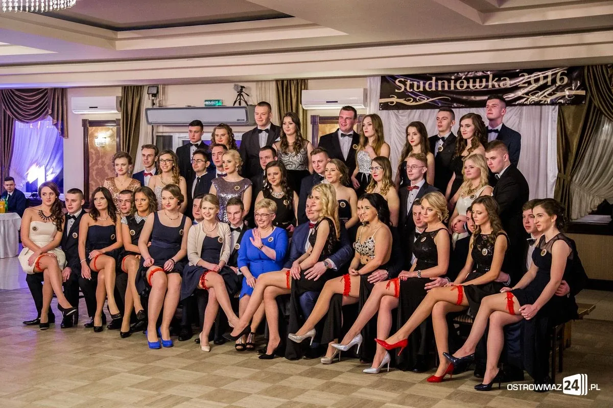 Studniówka Ekonomika 2016 - zobacz zdjęcia i wideo