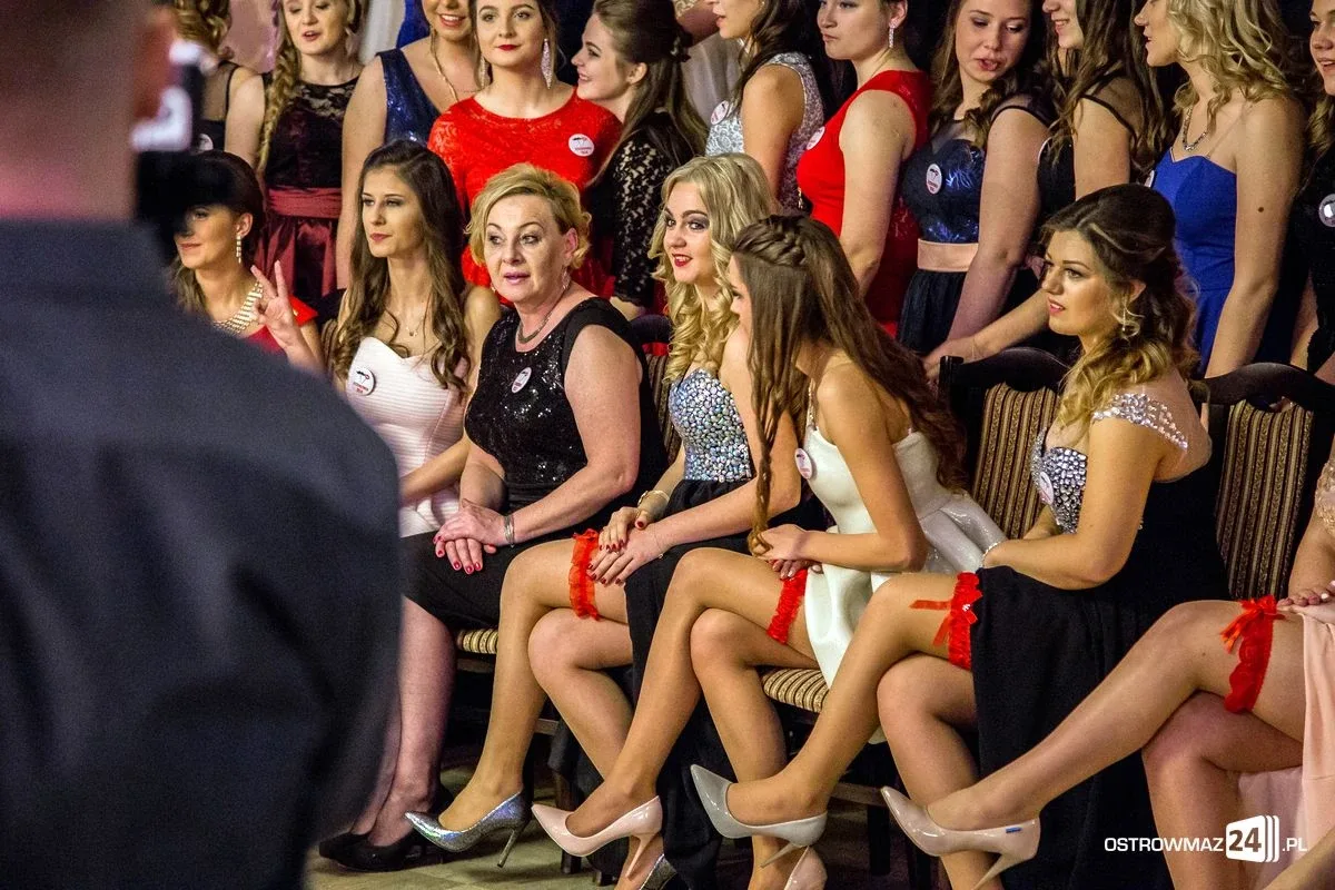 Studniówka Ekonomika 2016 - zobacz zdjęcia i wideo