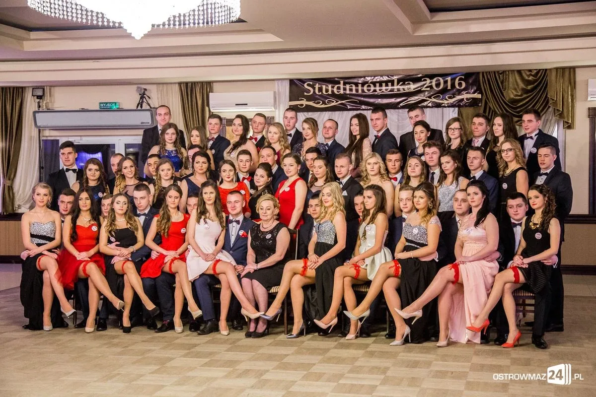 Studniówka Ekonomika 2016 - zobacz zdjęcia i wideo