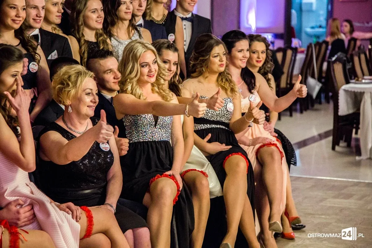 Studniówka Ekonomika 2016 - zobacz zdjęcia i wideo