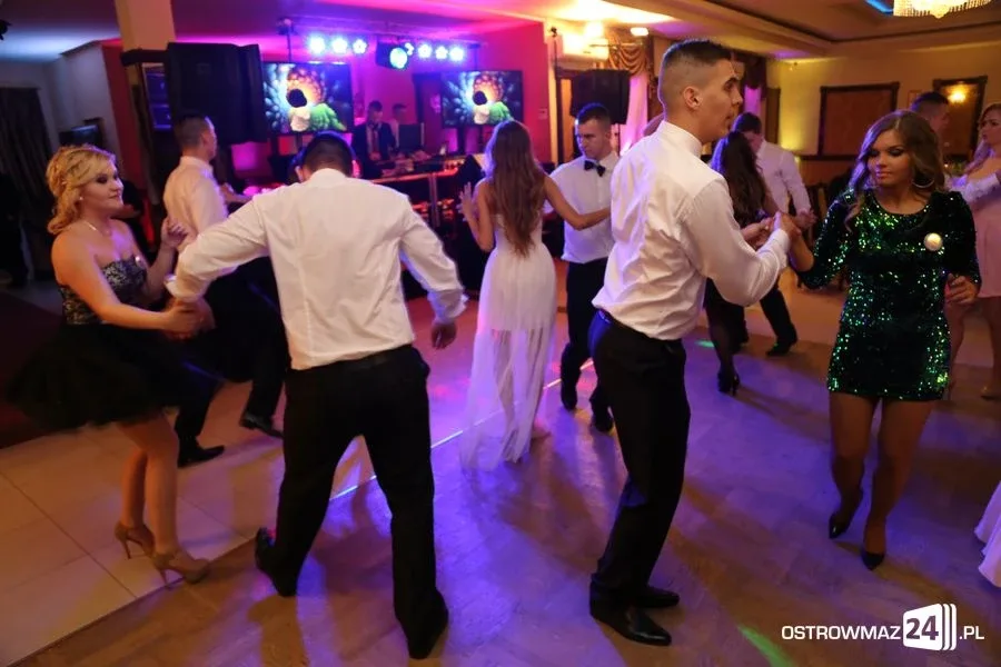 Podróż w czasie. Studniówka Ekonomika i ZS w Małkini