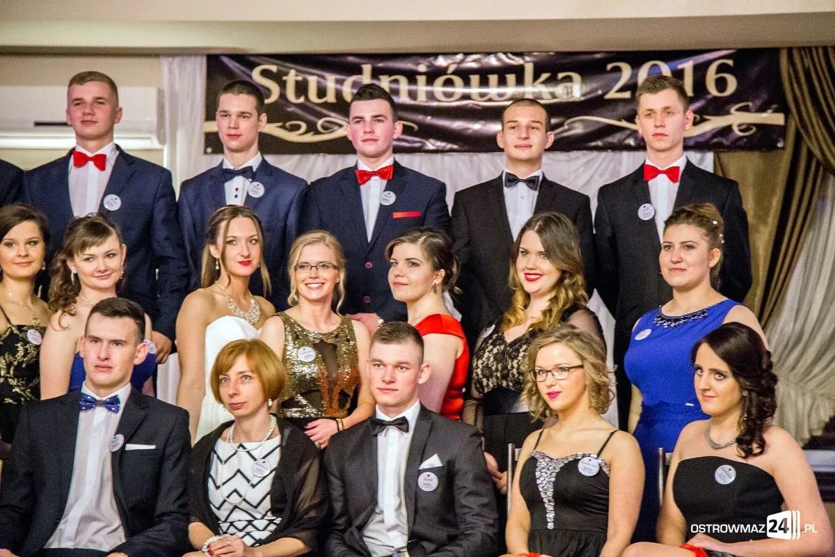 Studniówka Ekonomika 2016 - zobacz zdjęcia i wideo