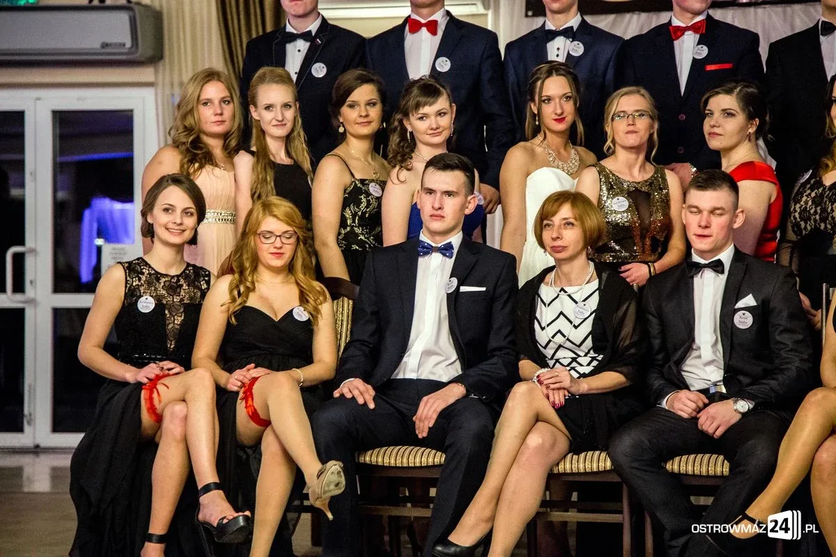 Studniówka Ekonomika 2016 - zobacz zdjęcia i wideo