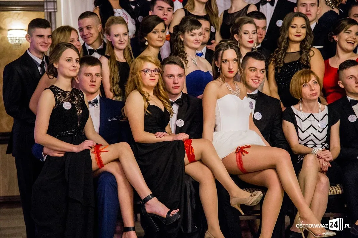 Studniówka Ekonomika 2016 - zobacz zdjęcia i wideo