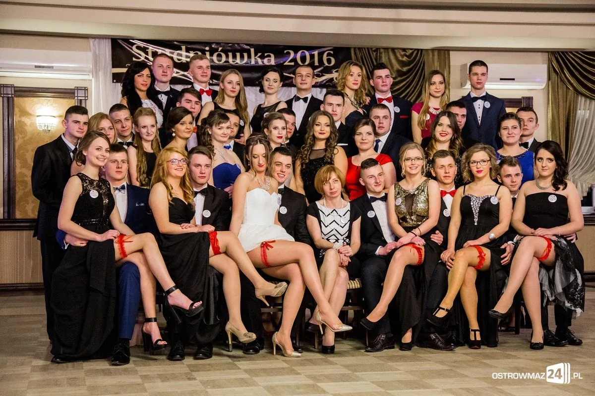 Studniówka Ekonomika 2016 - zobacz zdjęcia i wideo