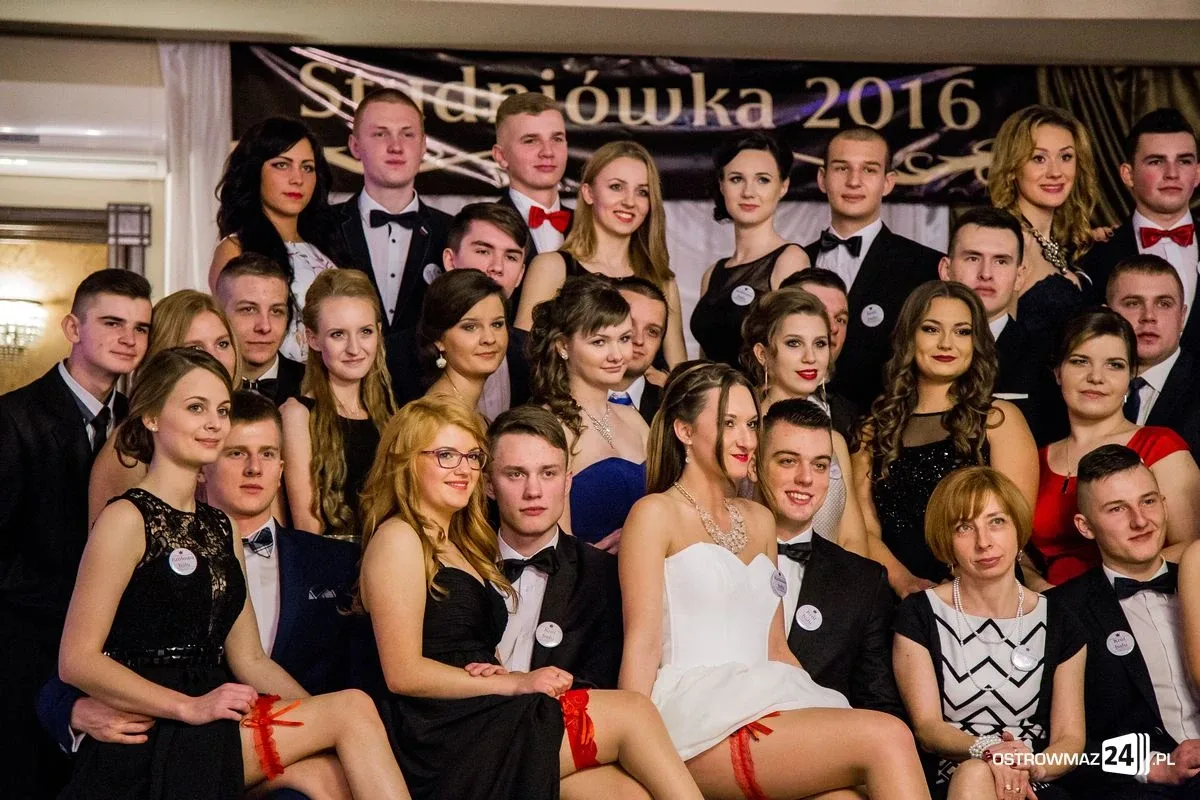 Studniówka Ekonomika 2016 - zobacz zdjęcia i wideo