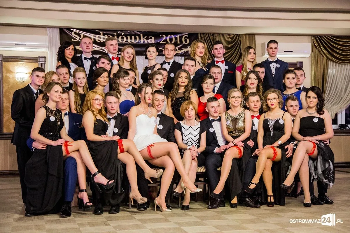 Studniówka Ekonomika 2016 - zobacz zdjęcia i wideo