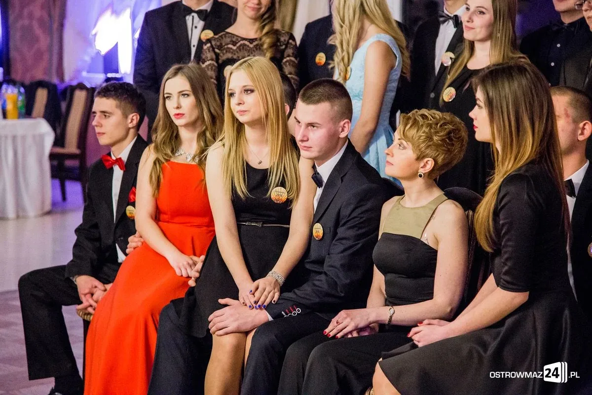 Studniówka Ekonomika 2016 - zobacz zdjęcia i wideo