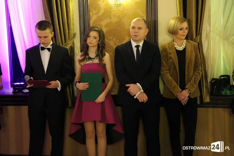 Podróż w czasie. Studniówka Ekonomika i ZS w Małkini