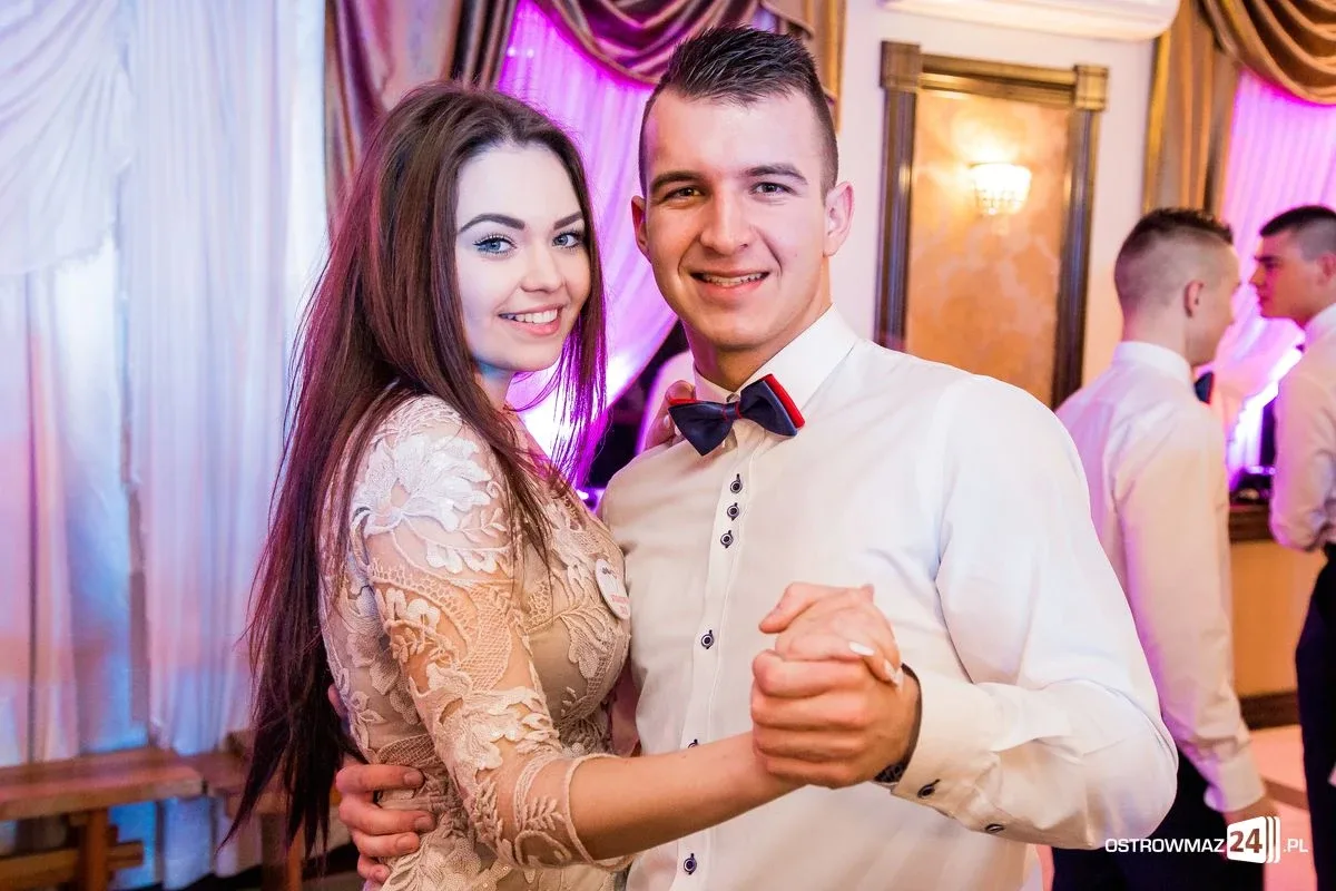 Studniówka Ekonomika 2016 - zobacz zdjęcia i wideo