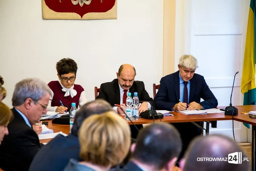 Nie będzie wyższych opłat za śmieci (zdjęcia, wideo)