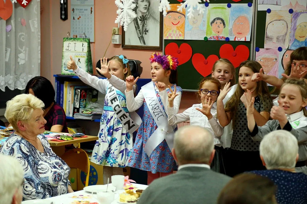 Dzień Babci i Dziadka w SP nr 1 (zdjęcia)