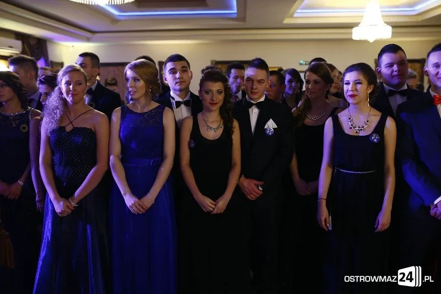 Podróż w czasie. Studniówka Kopernika 2015 (zdjęcia, wideo)
