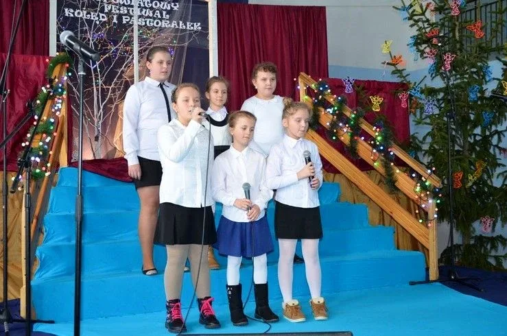Powiatowy festiwal kolęd i pastorałek (zdjęcia)