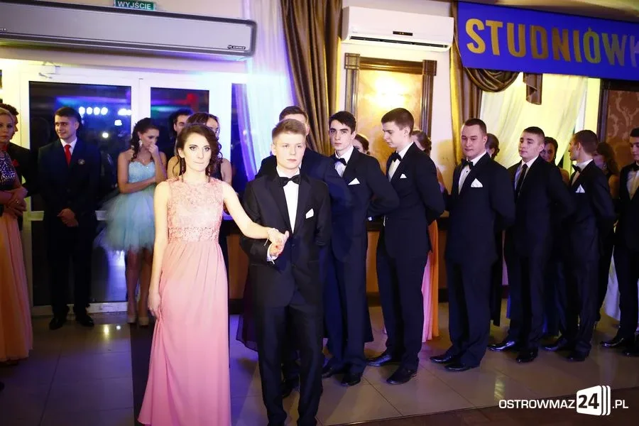Podróż w czasie. Studniówka Kopernika 2015 (zdjęcia, wideo)